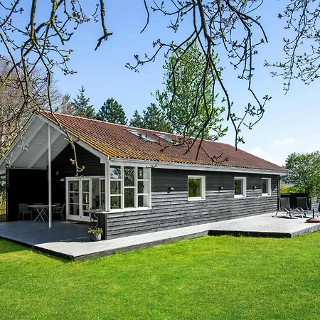 Malurt Holiday home *